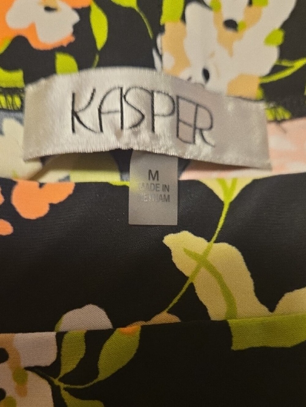 Kasper Black Midi Skirt with Orange Floral Pattern - Picture 6 of 8